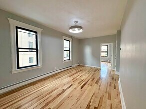 Building Photo - 136 W 25th St