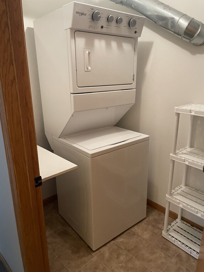 Laundry in unit - 401 Lilly St