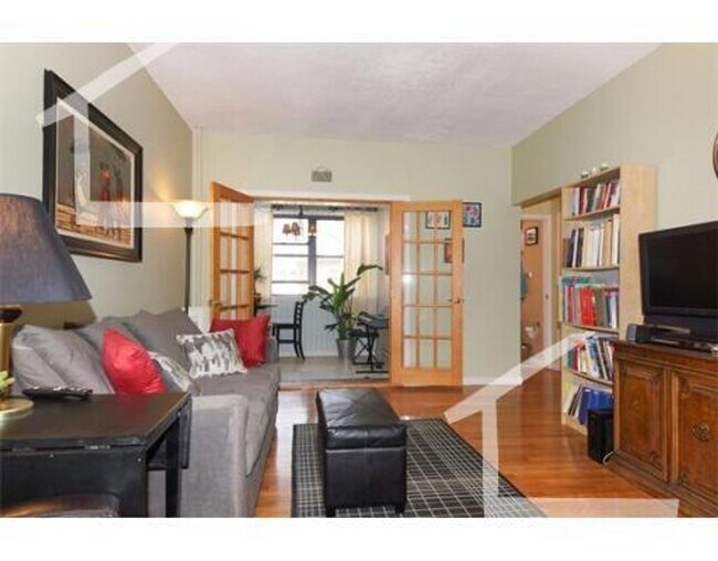 Foto del edificio - 9/1 Spacious 2BR near B/C trains, heat/hot...