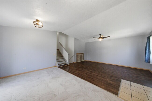 Foto del edificio - Move-In Ready Split-Level with Open Floor Plan