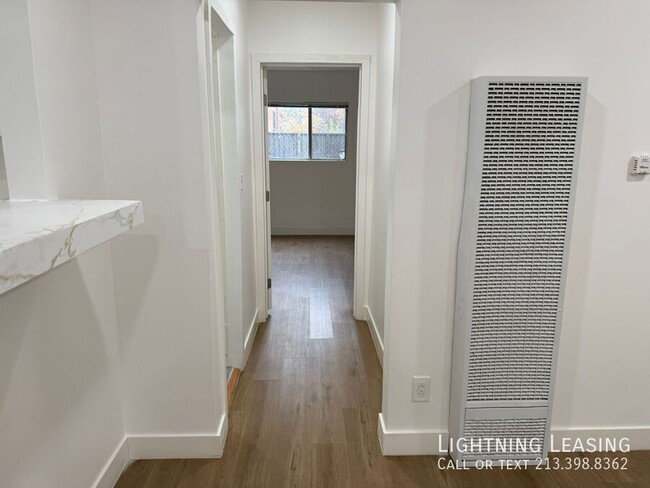 Foto del edificio - Stylish 1-Bedroom in North Hollywood