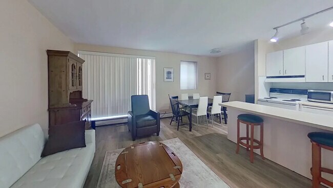 Foto del edificio - 123 Sewall Ave