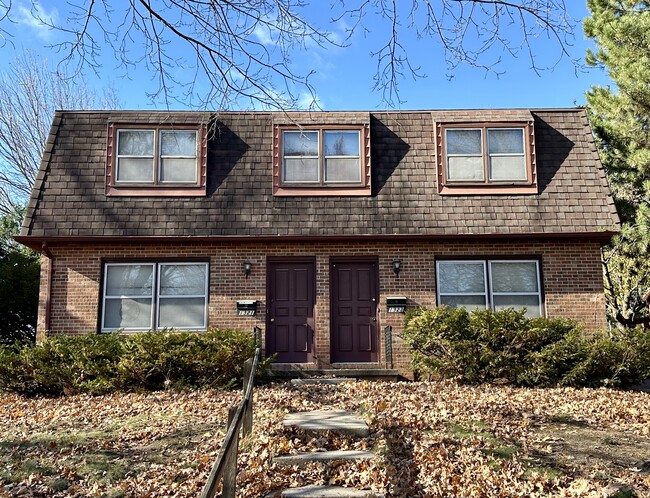 Building Photo - 1323 Kellogg Ave
