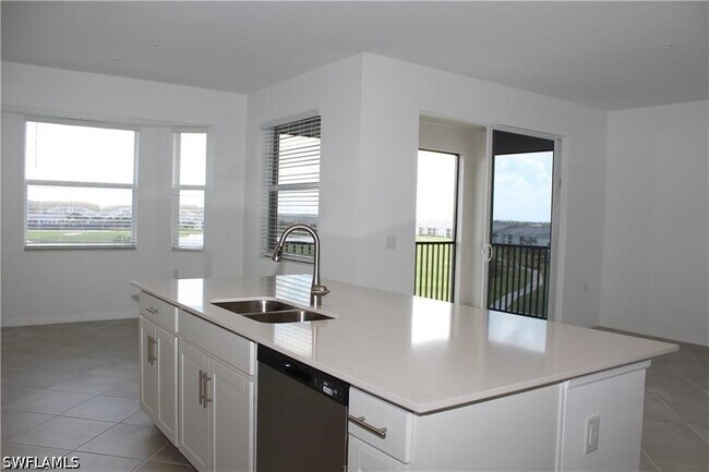 Foto del edificio - 5479 Double Eagle Cir