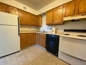 Building Photo - 506 Bellwood Dr