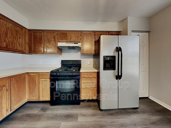 Building Photo - 114 Antler Hollow Dr