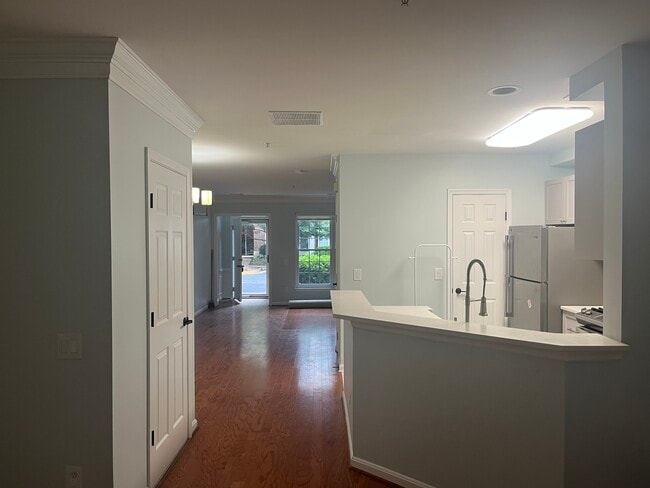 Building Photo - 7011 Metropolitan Pl