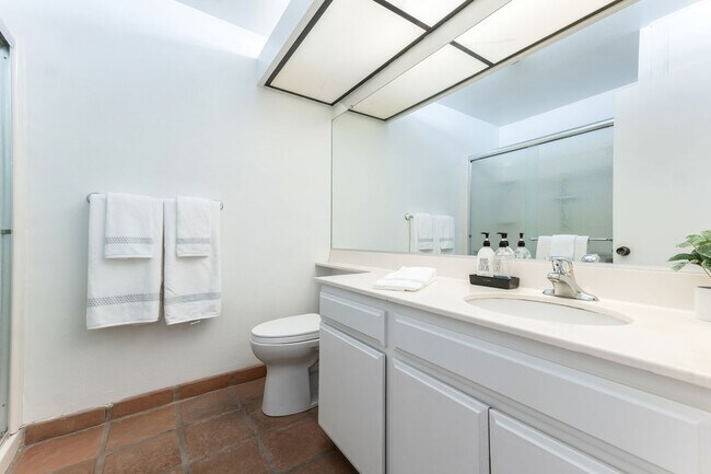 Foto del edificio - 1964 Olivewood Ct