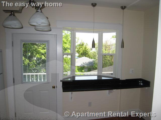 Building Photo - 79 Capen St