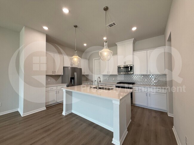 Foto del edificio - 8330 Massive Dr