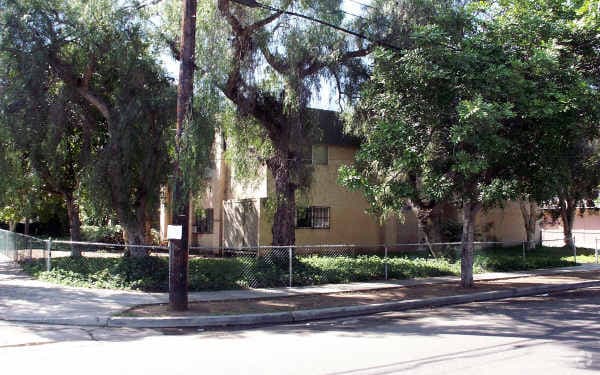 Building Photo - 640 Sea Vale St