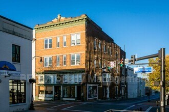 Building Photo - 95 N Main St