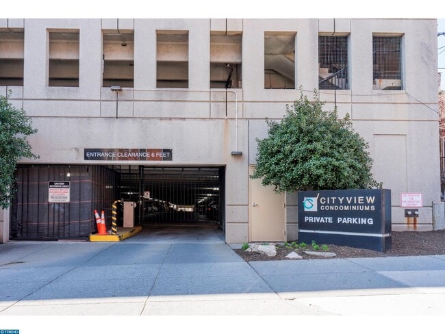 Parking on site - 2001 Hamilton St