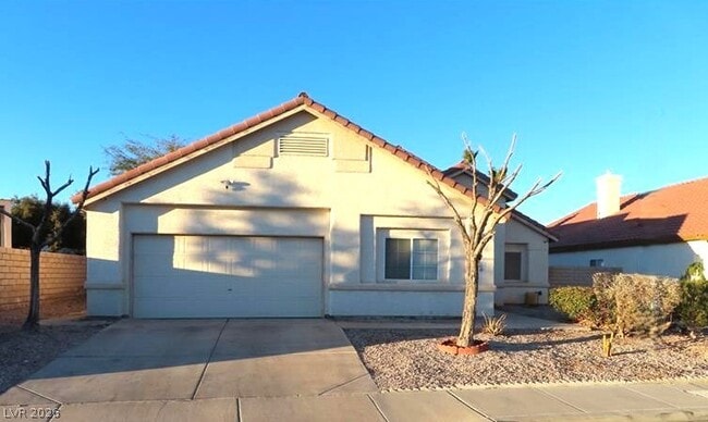 Building Photo - 676 Hitchen Post Dr