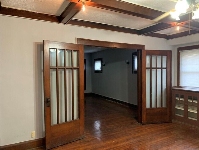 Building Photo - 3847 Carrollton Ave