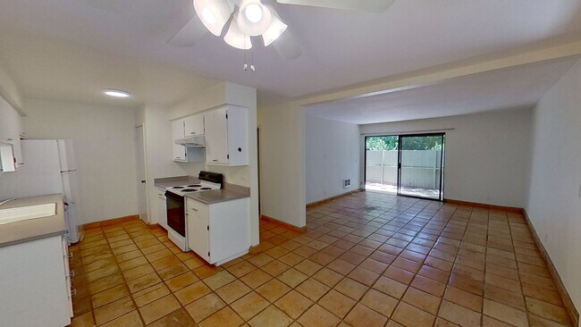 Foto del edificio - One Bedroom One Bath La Goleta Condo