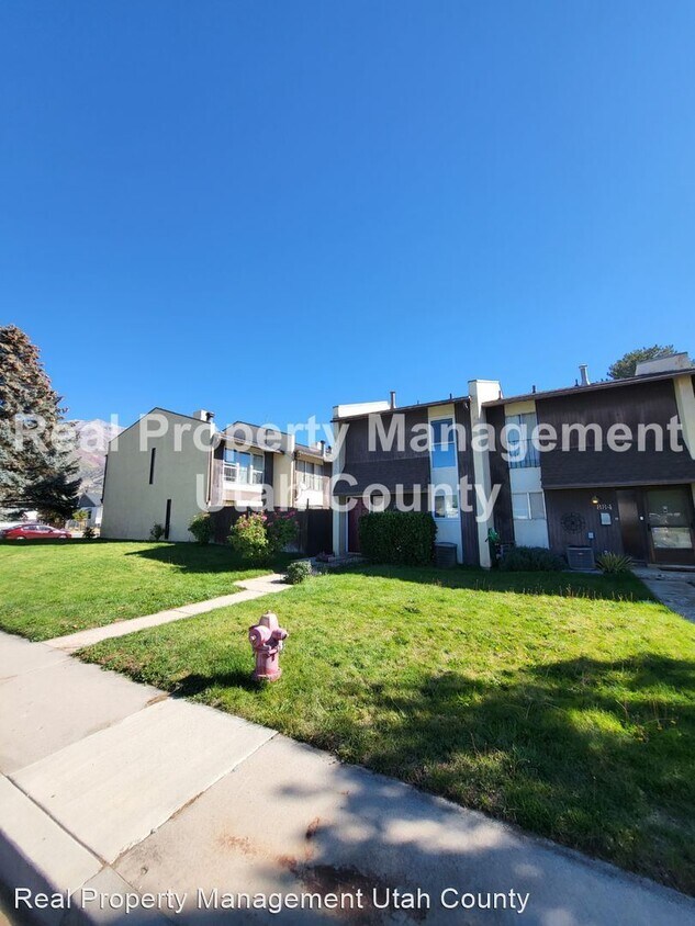Primary Photo - 2 br, 1.5 bath House - 886 N 350 E