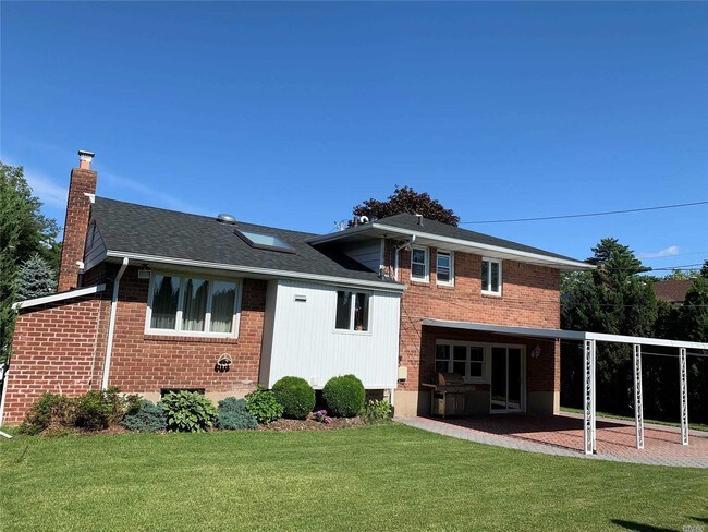 Building Photo - 36 Balsam Dr