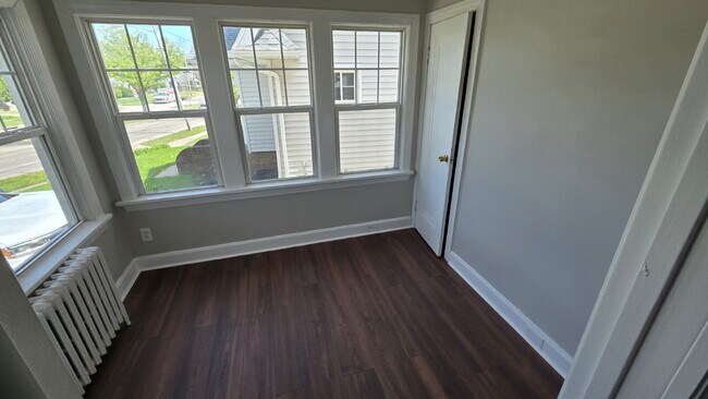 Building Photo - Stunning 4-Bedroom Home with additional Office/Flex Space and Modern Updates in Cleveland Heights