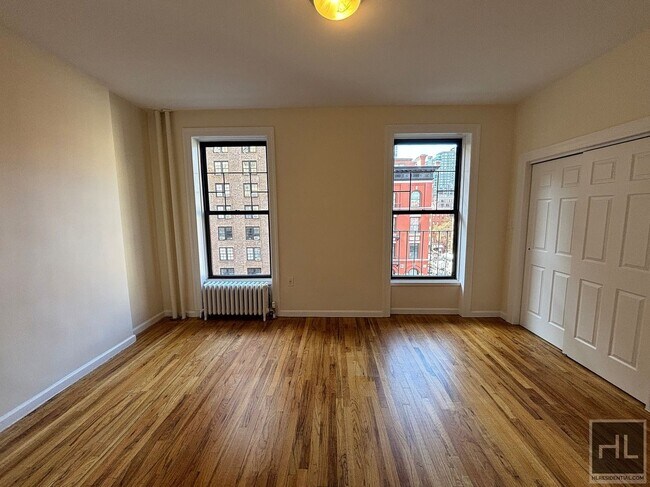 Foto del edificio - WEST 72 STREET