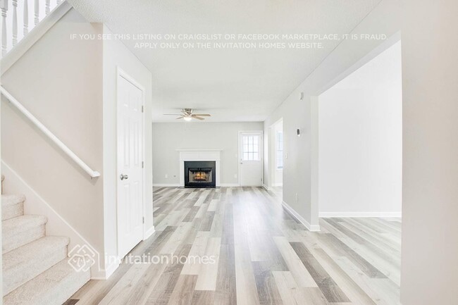 Building Photo - 2585 Thunder Basin Way