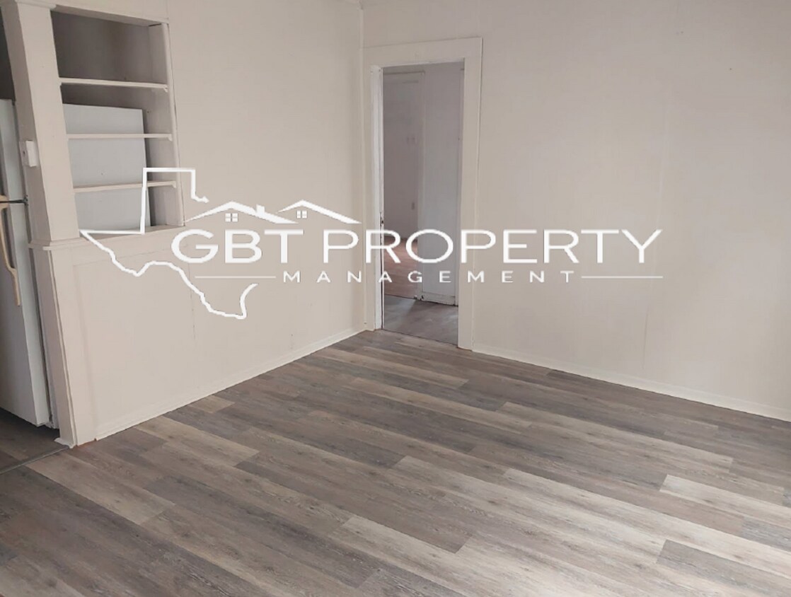 Foto del edificio - 2 Bedroom 1 Bath Home!