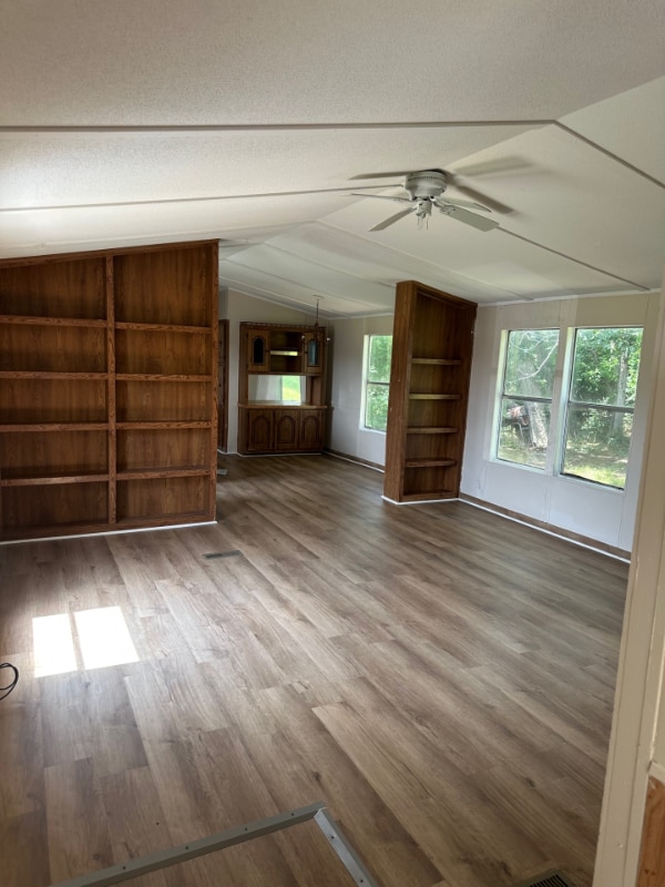 Foto del edificio - 111 Forest Creek Ln