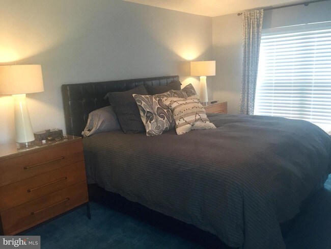 Foto del edificio - 2000 Phillips Terrace