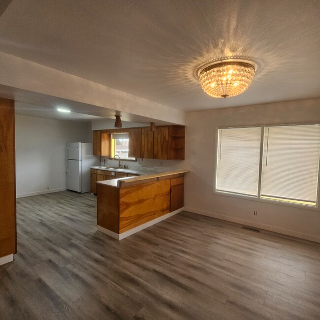 Foto del edificio - 704 Euclid St