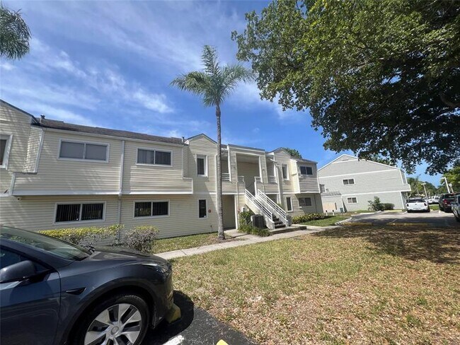 Foto del edificio - 3405 NW 44th St
