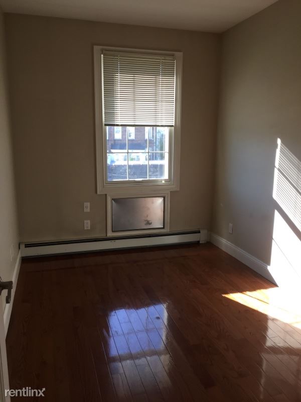 Foto del edificio - 2430 35th St