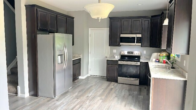 Foto del edificio - 1208 Gemstone Pointe Dr