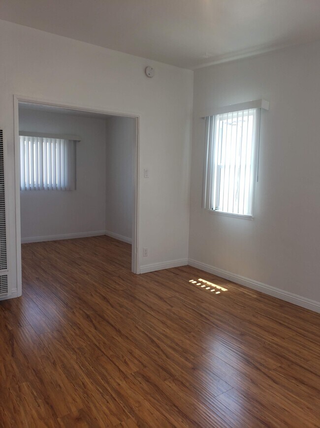 Foto del edificio - 923 4th St