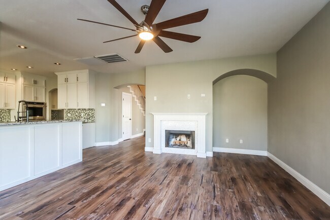 Building Photo - 3119 Hummingbird Ln