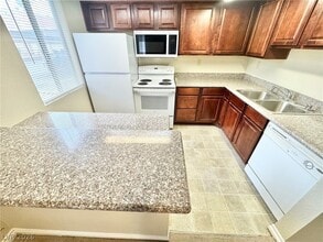 Building Photo - 4361 Alexis Dr