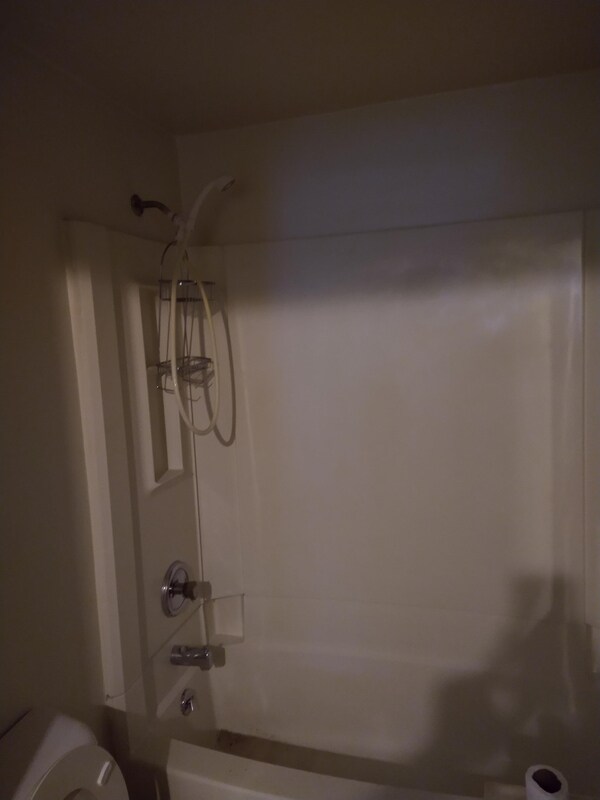 Foto del edificio - 1309 E 357th St