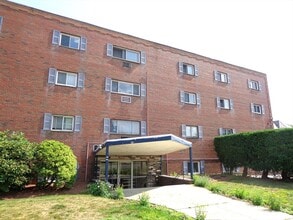 Building Photo - 183 Mt Auburn St