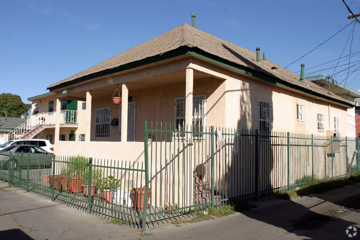 Foto del edificio - 1424-1444 Dawson Ave