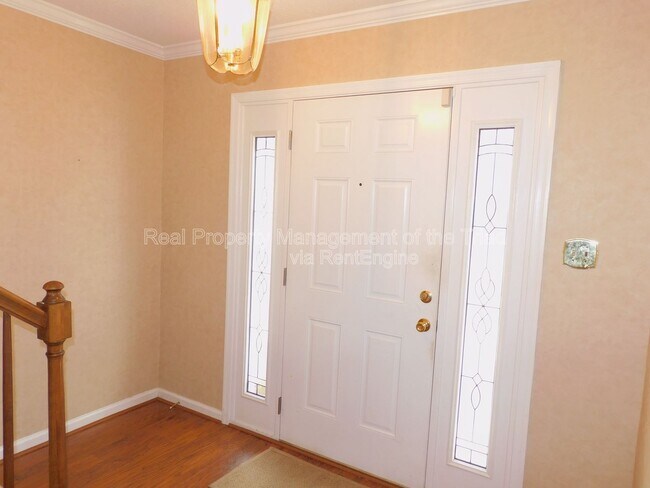 Foto del edificio - 2418 Cottage Pl