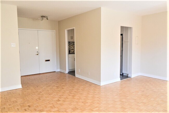 Photo du bâtiment - 4555 Av. Bonavista
