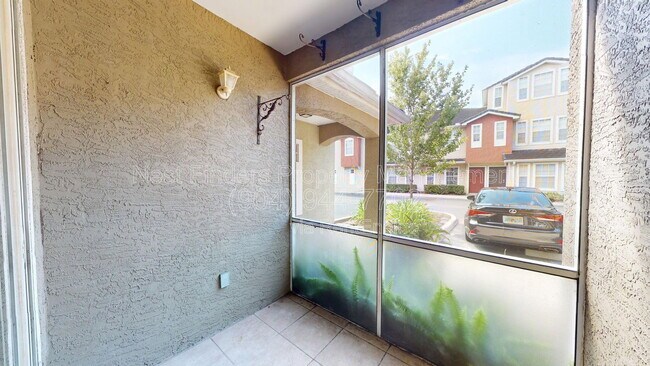 Foto del edificio - 10075 Gate Pkwy N