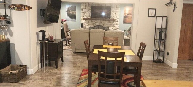 Foto del edificio - 2150 Songbird Trail