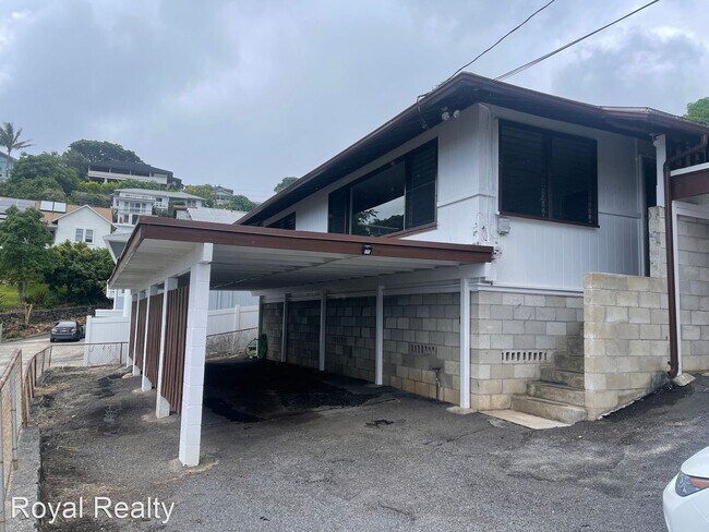 Foto del edificio - 3 br, 1.5 bath House - 2742 B Laniloa Road