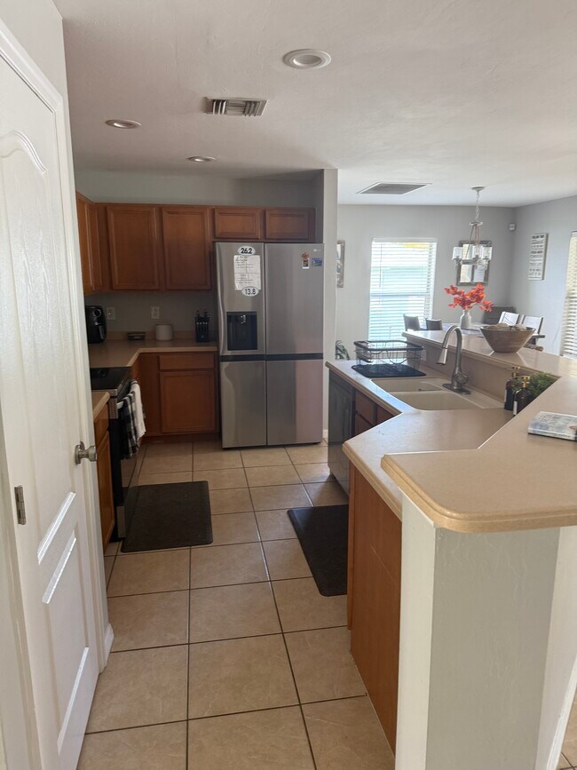 Foto del edificio - 2208 SW 11th Ct