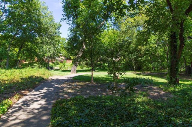 Foto del edificio - 7211 Dogwood Creek Ln