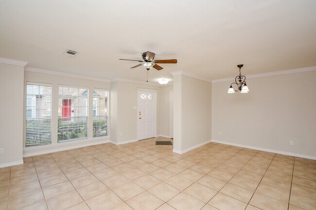 Foto del edificio - 13282 Trail Hollow Dr
