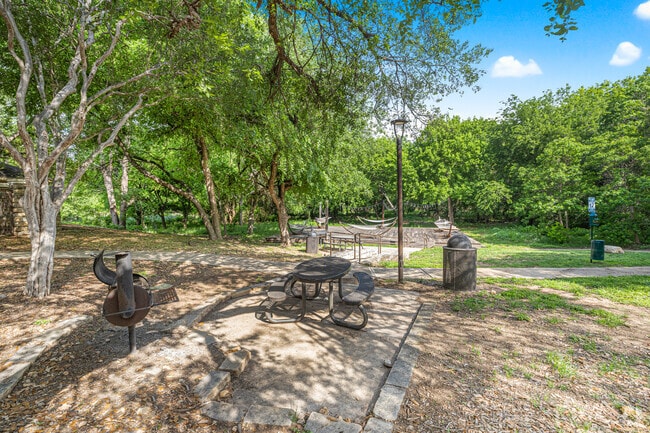 Grilling & Picnic Area - Broadstone Ranch