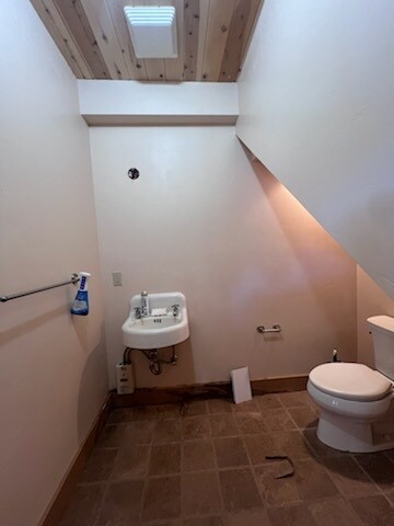 Building Photo - 17031 Piper Ln