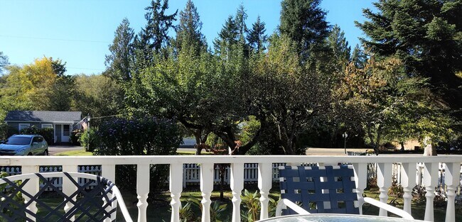 Foto del edificio - Scandia Waterfront! Furnished! Short lease...