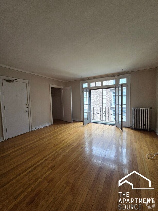 Building Photo - 909 Elmwood Ave